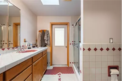 894 Colwell Hill Ln, Roseburg, OR 97471 - Photo 25