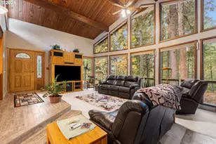 894 Colwell Hill Ln, Roseburg, OR 97471 - Photo 11