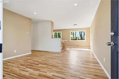 8723 N Chase Ave, Portland, OR 97217 - Photo 5