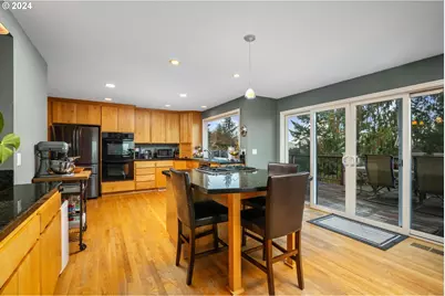 1060 Upper Devon Ln, Lake Oswego, OR 97034 - Photo 11