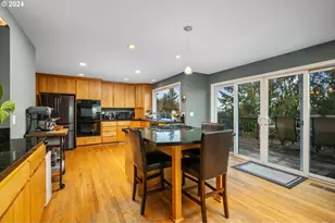 1060 Upper Devon Ln, Lake Oswego, OR 97034 - Photo 11