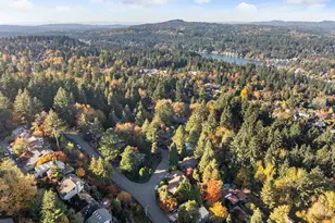 1060 Upper Devon Ln, Lake Oswego, OR 97034 - Photo 43