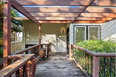 1060 Upper Devon Ln, Lake Oswego, OR 97034 - Photo 3