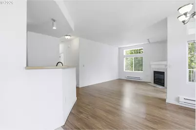 14635 SW Beard Rd #102, Beaverton, OR 97007 - Photo 3