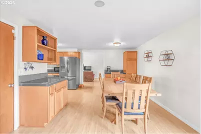 1380 SE 64th Ct, Hillsboro, OR 97123 - Photo 11