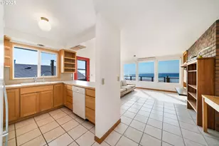 640 Ocean Rd, Manzanita, OR 97130 - Photo 29