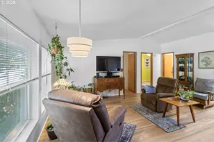 2350 N Terry St, Eugene, OR 97402 - Photo 3