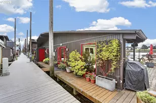 2055 N Jantzen Ave, Portland, OR 97217 - Photo 9