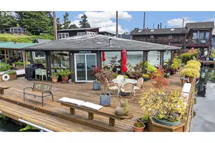 2055 N Jantzen Ave, Portland, OR 97217 - Photo 3