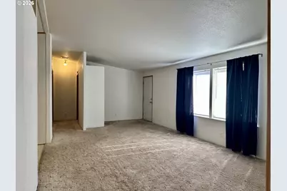 303 Lane Ave, La Grande, OR 97850 - Photo 3