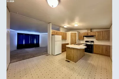 303 Lane Ave, La Grande, OR 97850 - Photo 9