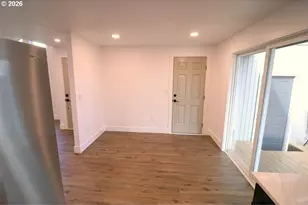 77 Shady Loop, Springfield, OR 97477 - Photo 5