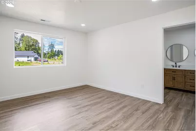 252 Wake Robin Ln, Longview, WA 98632 - Photo 17