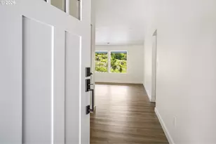 252 Wake Robin Ln, Longview, WA 98632 - Photo 3