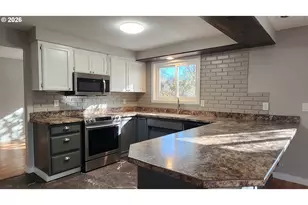 815 Valleywood Dr, Salem, OR 97306 - Photo 11