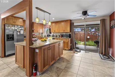 200 S Cascade Dr, Woodburn, OR 97071 - Photo 13