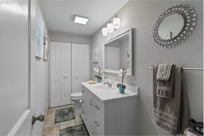 200 S Cascade Dr, Woodburn, OR 97071 - Photo 25