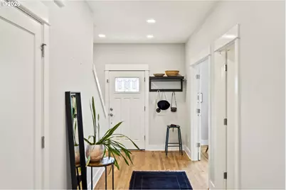 1314 NE Junior St, Portland, OR 97211 - Photo 5