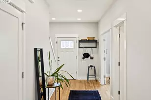 1314 NE Junior St, Portland, OR 97211 - Photo 5