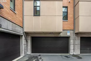 1660 NW Riverscape Dr, Portland, OR 97209 - Photo 39