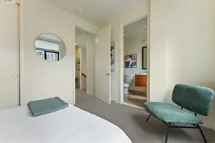 1660 NW Riverscape Dr, Portland, OR 97209 - Photo 27