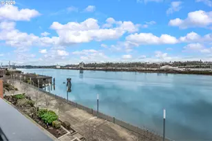 1660 NW Riverscape Dr, Portland, OR 97209 - Photo 33