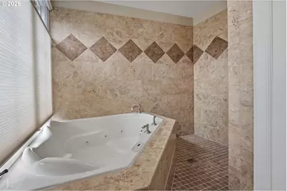 500 NW Maywood Dr, Portland, OR 97210 - Photo 29