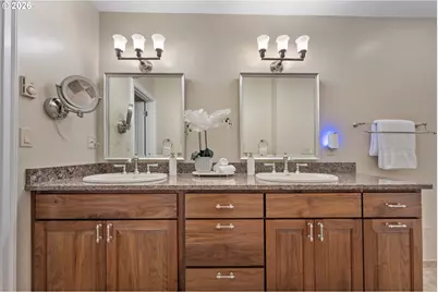 500 NW Maywood Dr, Portland, OR 97210 - Photo 27