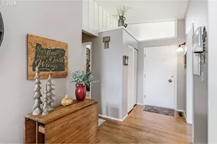 2893 Firwood Way, Eugene, OR 97401 - Photo 3