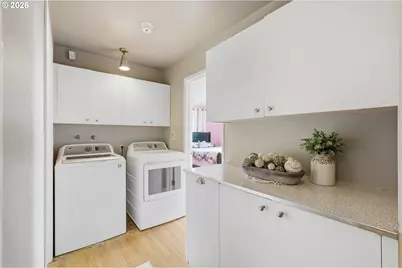 2893 Firwood Way, Eugene, OR 97401 - Photo 25