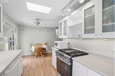 2355 SW Sandalwood Ave, Beaverton, OR 97005 - Photo 13