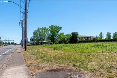 3200 E Haworth Ave, Newberg, OR 97132 - Photo 3