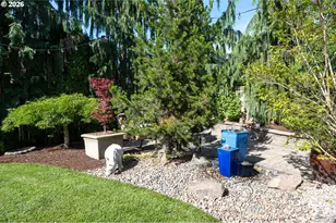 471 Vine Ave, Woodburn, OR 97071 - Photo 37