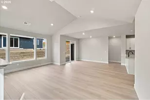 950 W Washington St, Carlton, OR 97111 - Photo 17