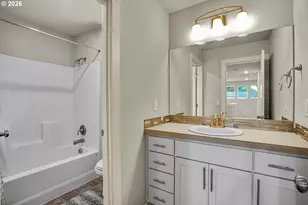 15487 SE Hawthorne Mdws St, Portland, OR 97236 - Photo 29