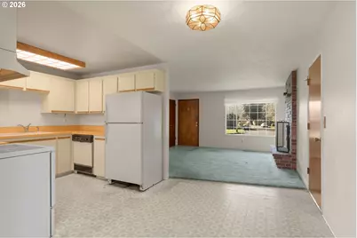 3805 SE 180th Pl, Portland, OR 97236 - Photo 11