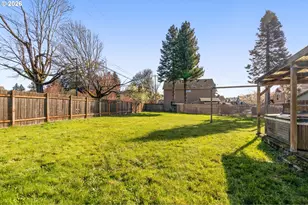 3805 SE 180th Pl, Portland, OR 97236 - Photo 19