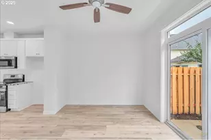 9418 N Bristol Ave, Portland, OR 97203 - Photo 13