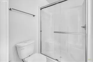 9418 N Bristol Ave, Portland, OR 97203 - Photo 19