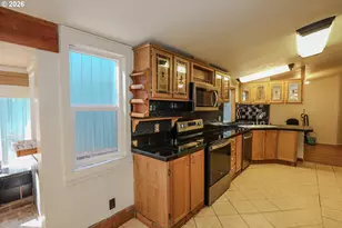 2892 Coos Bay Wagon Rd, Roseburg, OR 97471 - Photo 11
