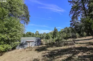 2892 Coos Bay Wagon Rd, Roseburg, OR 97471 - Photo 43