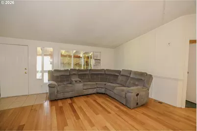 2892 Coos Bay Wagon Rd, Roseburg, OR 97471 - Photo 7