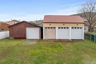 2142 Colorado Ave, Baker City, OR 97814 - Photo 3