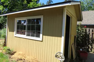 713 SE Englewood Dr, Hillsboro, OR 97123 - Photo 9