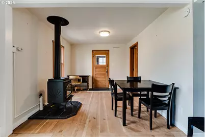 111 Holeman Ave, Eugene, OR 97404 - Photo 9