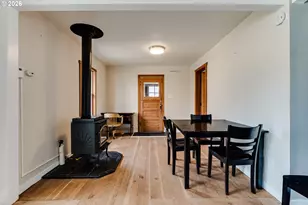 111 Holeman Ave, Eugene, OR 97404 - Photo 9