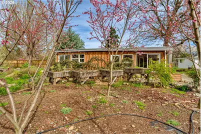 111 Holeman Ave, Eugene, OR 97404 - Photo 25