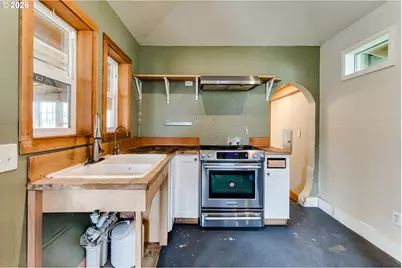 111 Holeman Ave, Eugene, OR 97404 - Photo 33