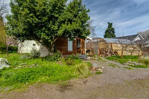 111 Holeman Ave, Eugene, OR 97404 - Photo 3