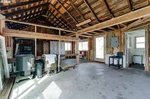 111 Holeman Ave, Eugene, OR 97404 - Photo 15